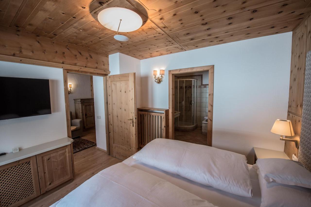 Hotel Ciasa Salares San Cassiano  Luaran gambar