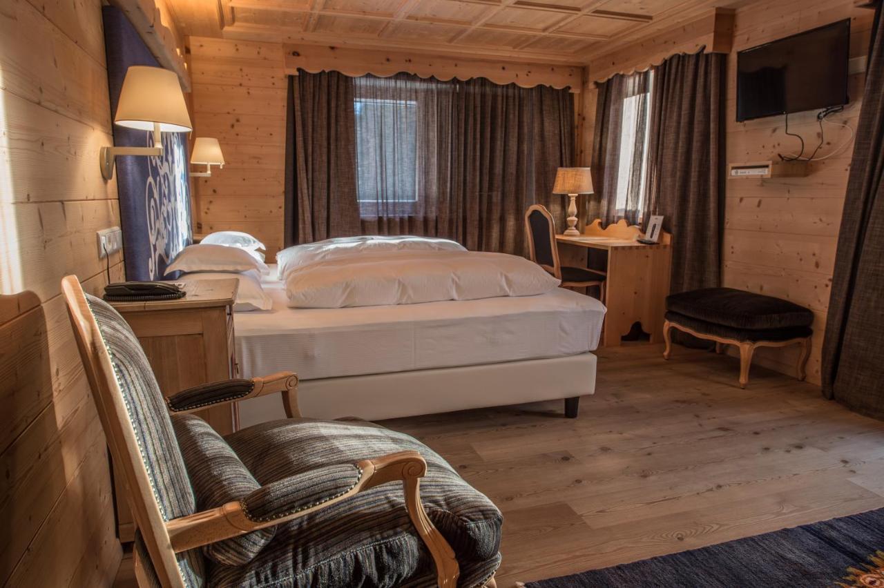 Hotel Ciasa Salares San Cassiano  Luaran gambar