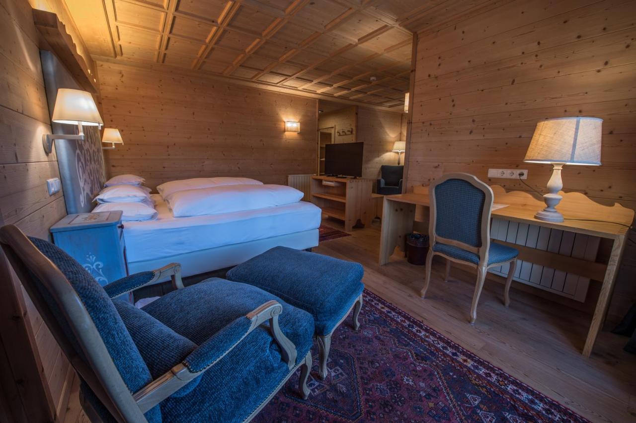 Hotel Ciasa Salares San Cassiano  Luaran gambar